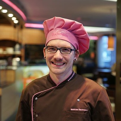 Jan-Philipp SchwarzDeputy production manager, master baker and patissier, with the company since September 2016