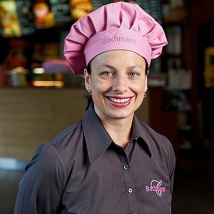 Jacqueline Di Marco ist verantwortlich für die Ausbildung der Lernenden im Detailhandel und Mitglied der Geschäftsleitung.