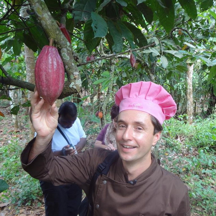 Raphael Bachmann in Ghana auf der Plantage