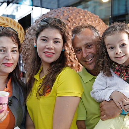 Wir wünschen uns Glück für alle!Familie Simoes