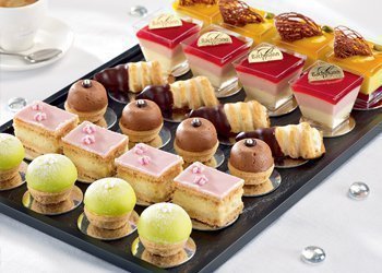 Mini Patisseries & Sweet Pastries