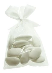 Dragée almonds wrapped white
