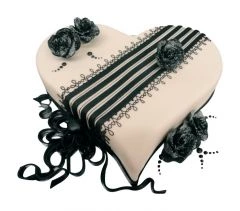 Heart Cake Noir