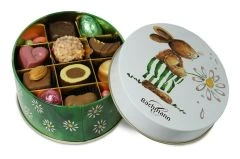 Egg tin with pralines 8pc.