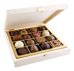 16er Holzpralinébox